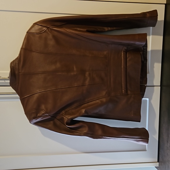 Brown leather jacket - Picture 2 of 6